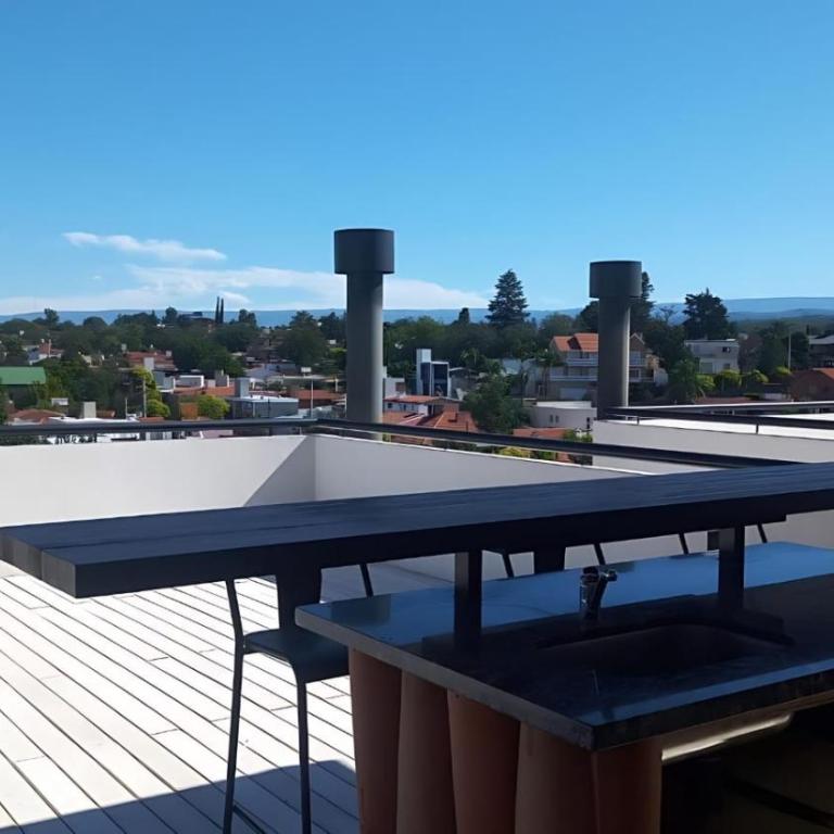 Departamento de 3 Ambientes ubicación a 3 cuadras del centro 2 Dormitorios Sum, 2 Piletas una interior Climatizada y otra exterior Templada con Solario - Apartamento de 2 dormitorios - 12