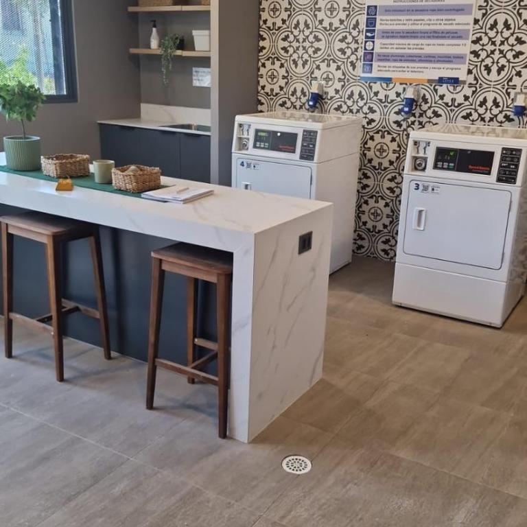 Departamento amoblado para 4 personas excelente ubicación - Apartamento de 2 dormitorios - 30