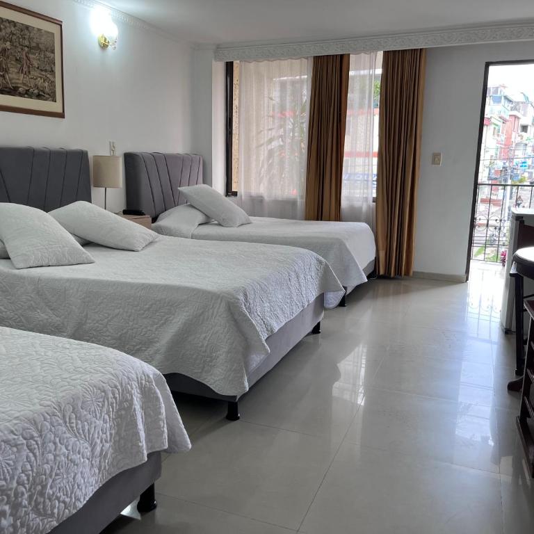 HOTEL COSTA DEL SOL FUSAGASUGa - Habitación Familiar Estándar - 3