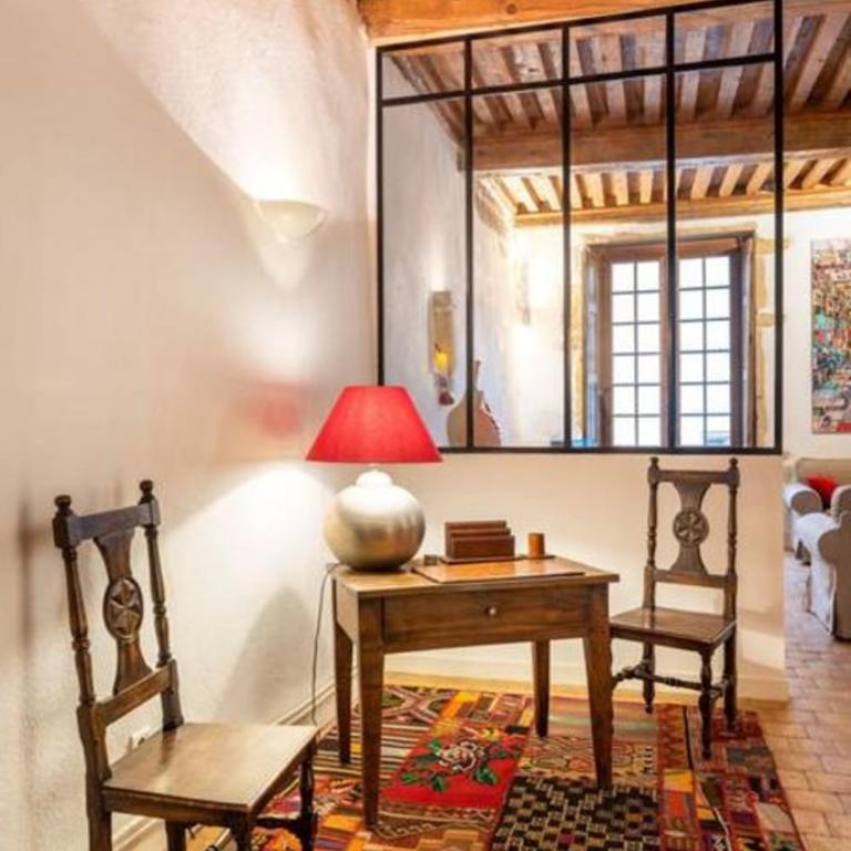 AllinLyon | Charme XIVe siècle au Vieux Lyon - Appartement - 6