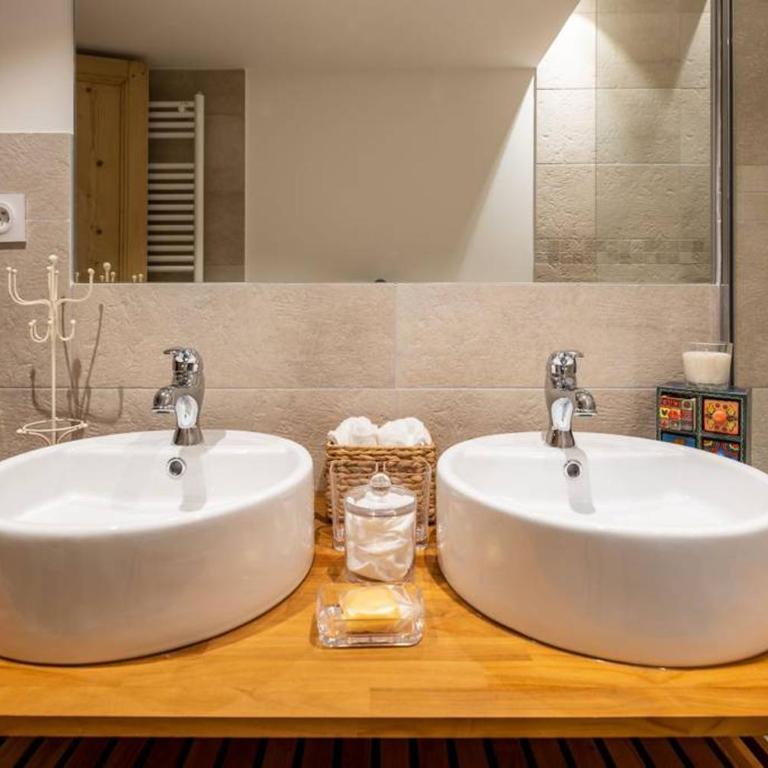 AllinLyon | Charme XIVe siècle au Vieux Lyon - Appartement - 7