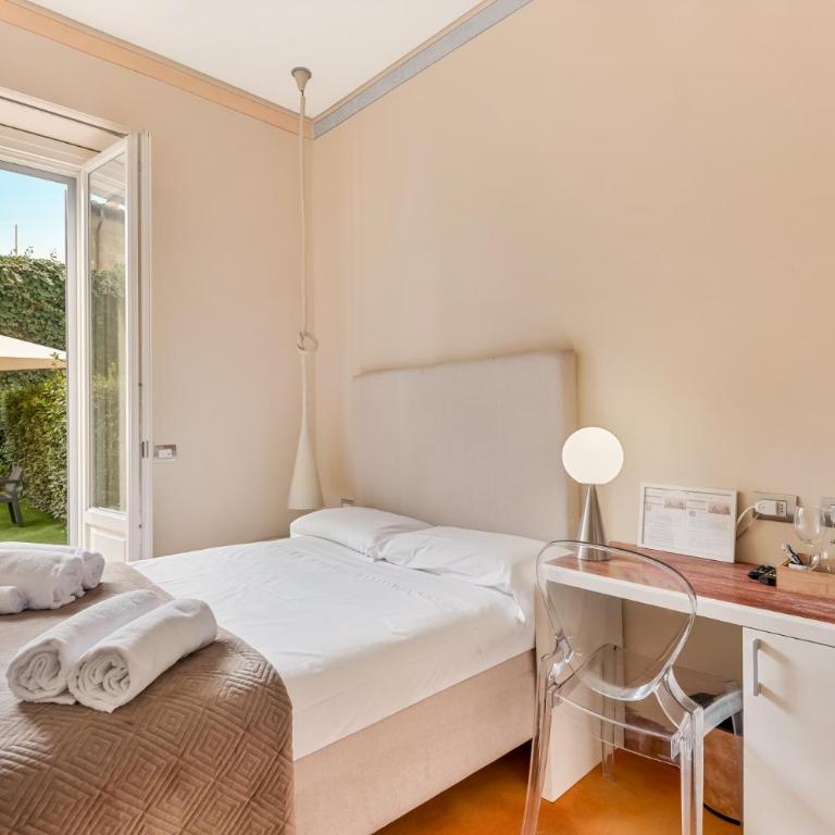 Aurora Garden Lodging - Rooms & Apartment - Camera Matrimoniale con Vista Giardino - 2
