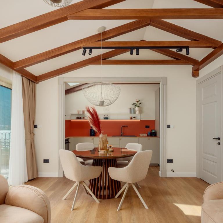 Mare Vista Kotor - Elegant Sea View Loft - Two-Bedroom Apartment with Balcony and Sea View - 11