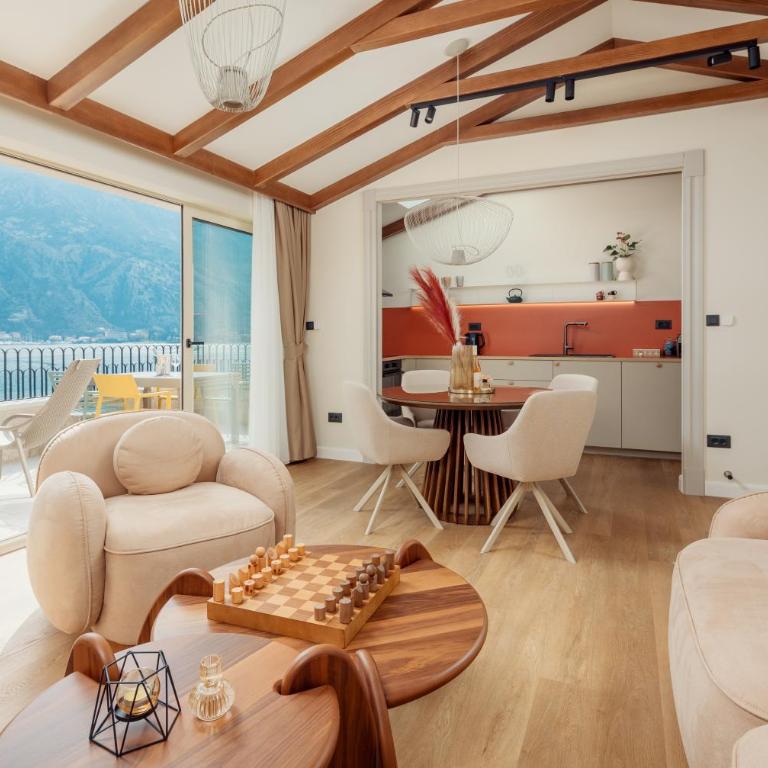 Mare Vista Kotor - Elegant Sea View Loft - Two-Bedroom Apartment with Balcony and Sea View - 5