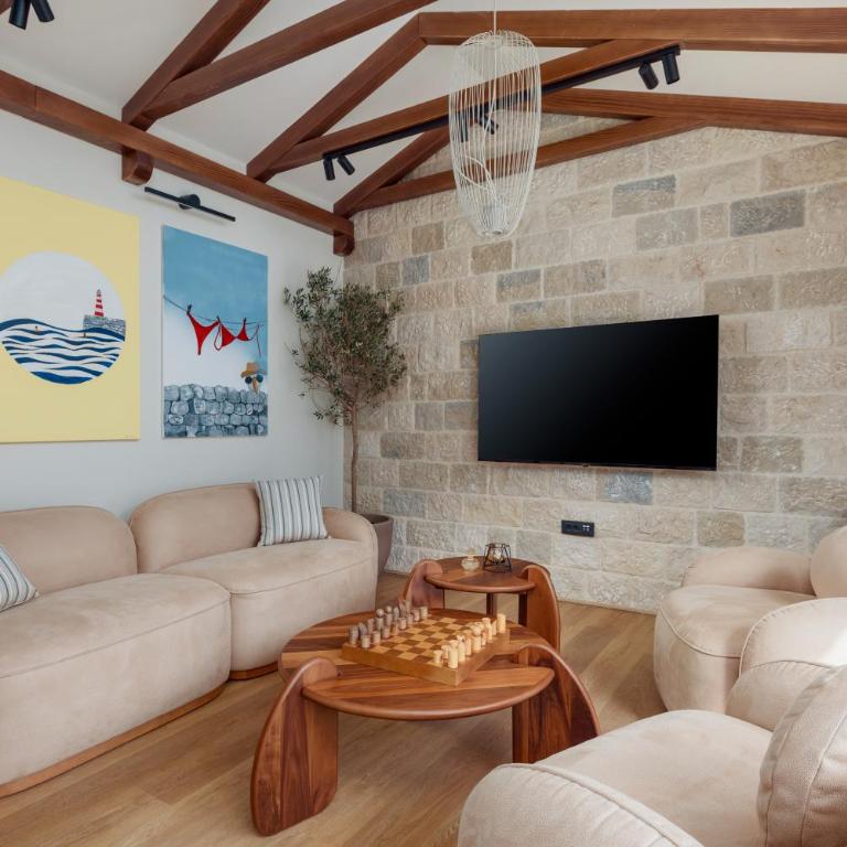 Mare Vista Kotor - Elegant Sea View Loft - Two-Bedroom Apartment with Balcony and Sea View - 7