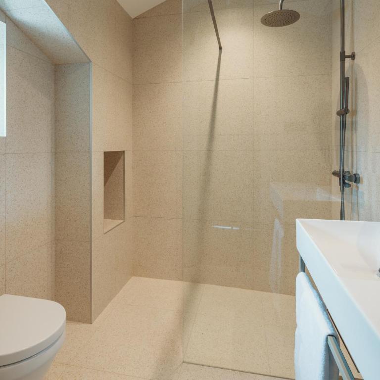 Mare Vista Kotor - Elegant Sea View Loft - Two-Bedroom Apartment with Balcony and Sea View - 20