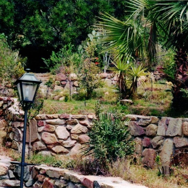 Sa Domu de Is Istellas - Four-Bedroom House - 12