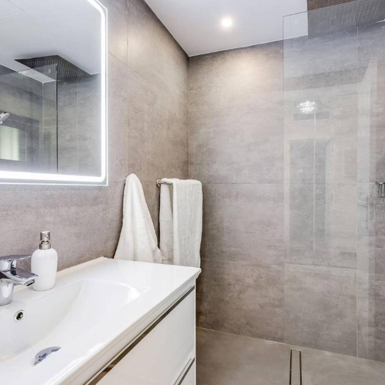 by RIVA - Outstanding, Contemporary Studio in Puerto Banus Gardens - Apartamento de 1 dormitorio - 10