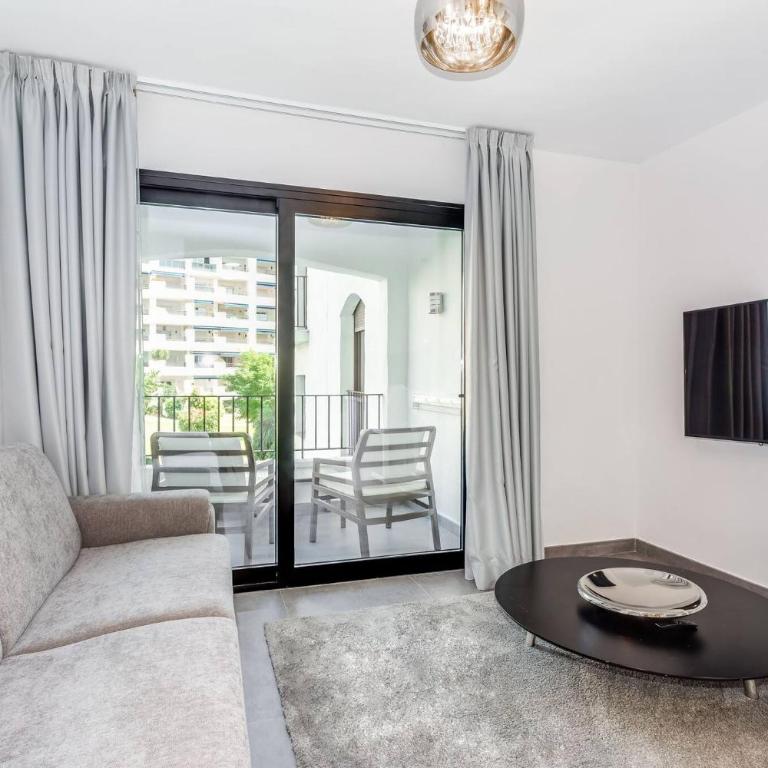by RIVA - Outstanding, Contemporary Studio in Puerto Banus Gardens - Apartamento de 1 dormitorio - 7