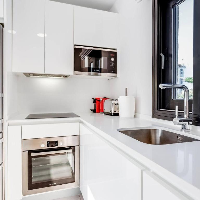 by RIVA - Chic, Contemporary Studio in Puerto Banus Gardens - Apartamento con balcón - 5