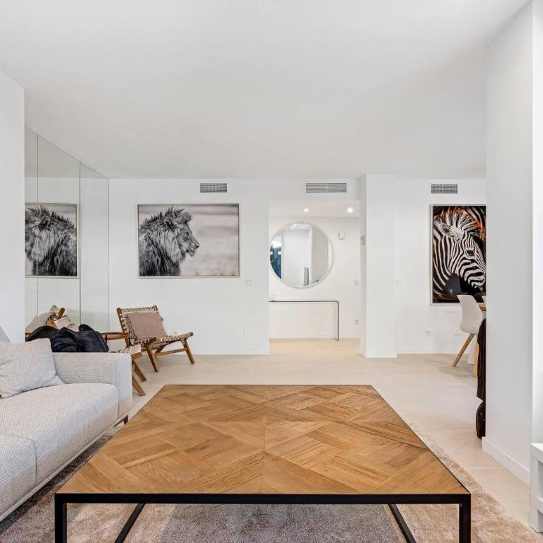 by Riva - Stylish 3 Bedroom Luxury Apartment in Los Naranjos de Marbella - Apartamento de 3 dormitorios - 5