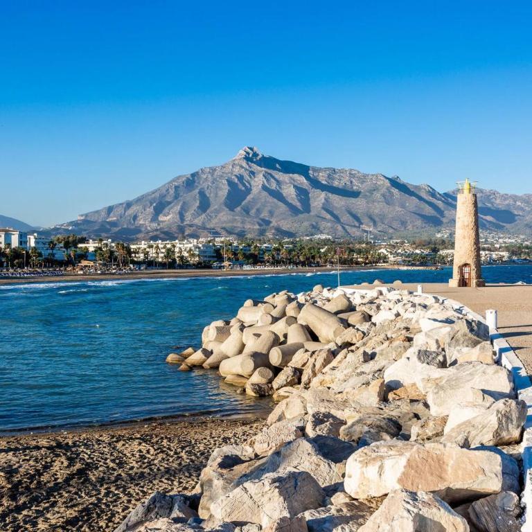 by RIVA - Gorgeous 2 Bedroom Apartment in Centre of Puerto Banus - Apartamento - 20