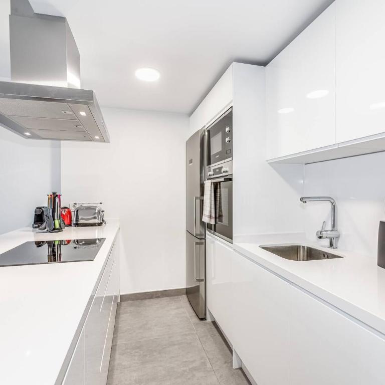 by RIVA - Luxurious, Exclusive 2 Bedroom Apt inside Puerto Banus - Apartamento de 2 dormitorios - 7
