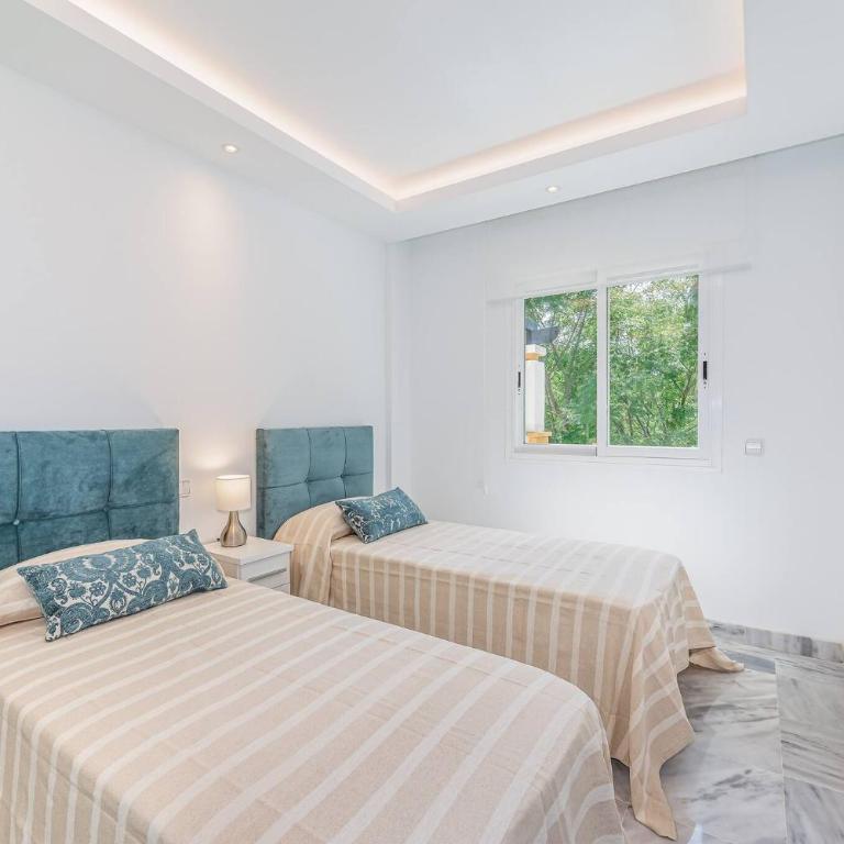 Friends & Family Well presented apartment located in La Dama de Noche - Apartamento de 3 dormitorios - 4