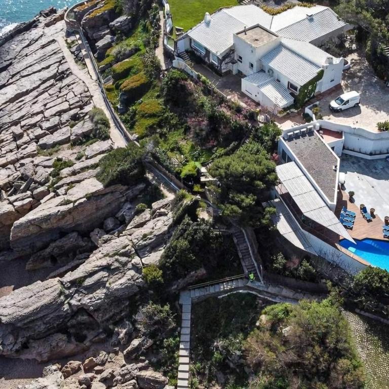 Begur Beach House - Direct beach access, views & design - Three-Bedroom Villa - 20