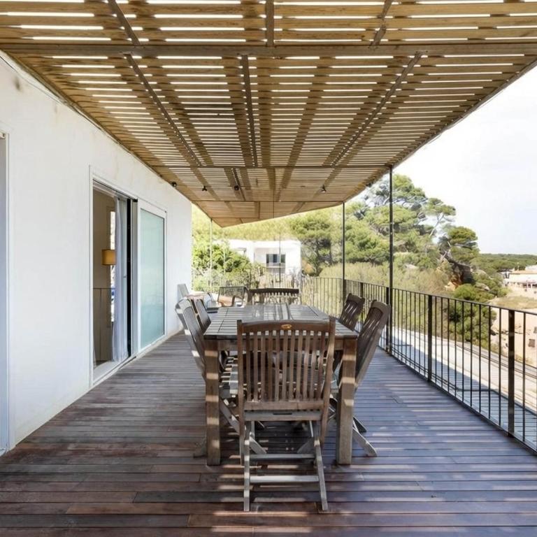 Begur Beach House - Direct beach access, views & design - Three-Bedroom Villa - 17