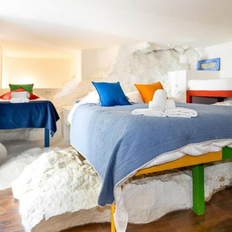Begur Beach House - Direct beach access, views & design - Three-Bedroom Villa - 19
