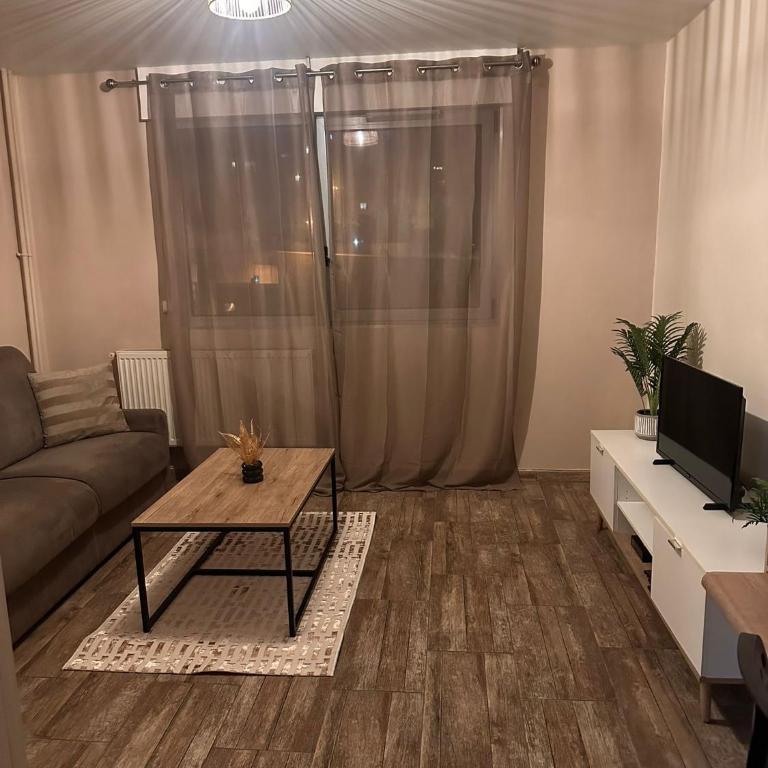 NOUVEAU ! Joli appartement 2 pièces - Proche de la mer - Apartamento de 1 dormitorio - 2