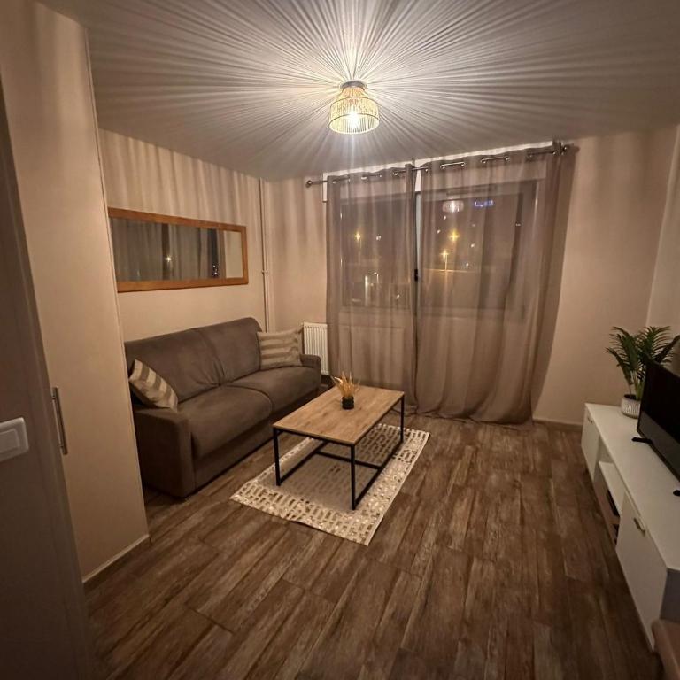 NOUVEAU ! Joli appartement 2 pièces - Proche de la mer - Apartamento de 1 dormitorio - 6