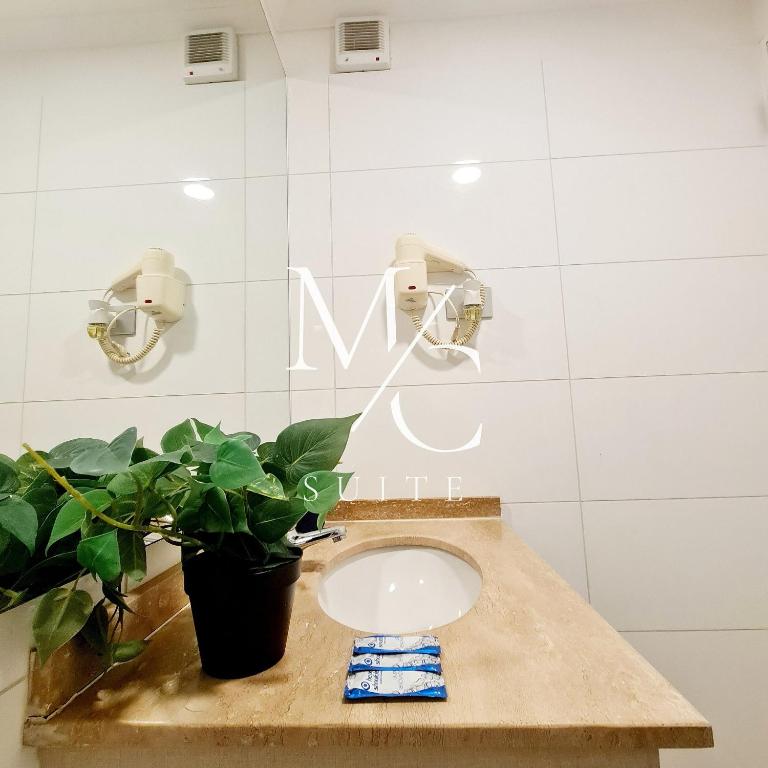 Dptos en sector Centro Norte, Lider Express, con vistas al mar y parking. Entregamos Factura. - Two-Bedroom Apartment with Ocean View - 34