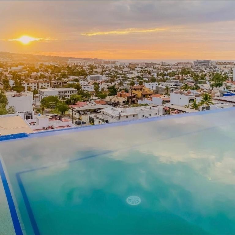 Elegant Condo in an Upscale Building - Apartamento con balcón - 6