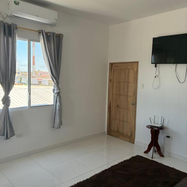 Departamentos super cómodos en el corazón de Salinas - Two-Bedroom Apartment - 36