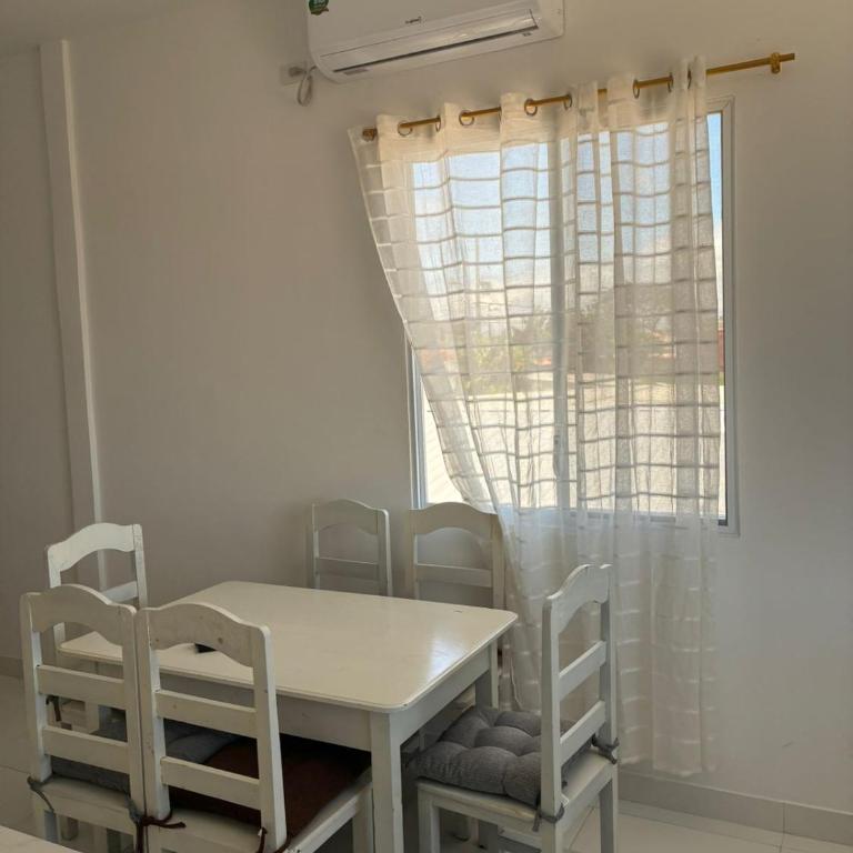 Departamentos super cómodos en el corazón de Salinas - Two-Bedroom Apartment - 53