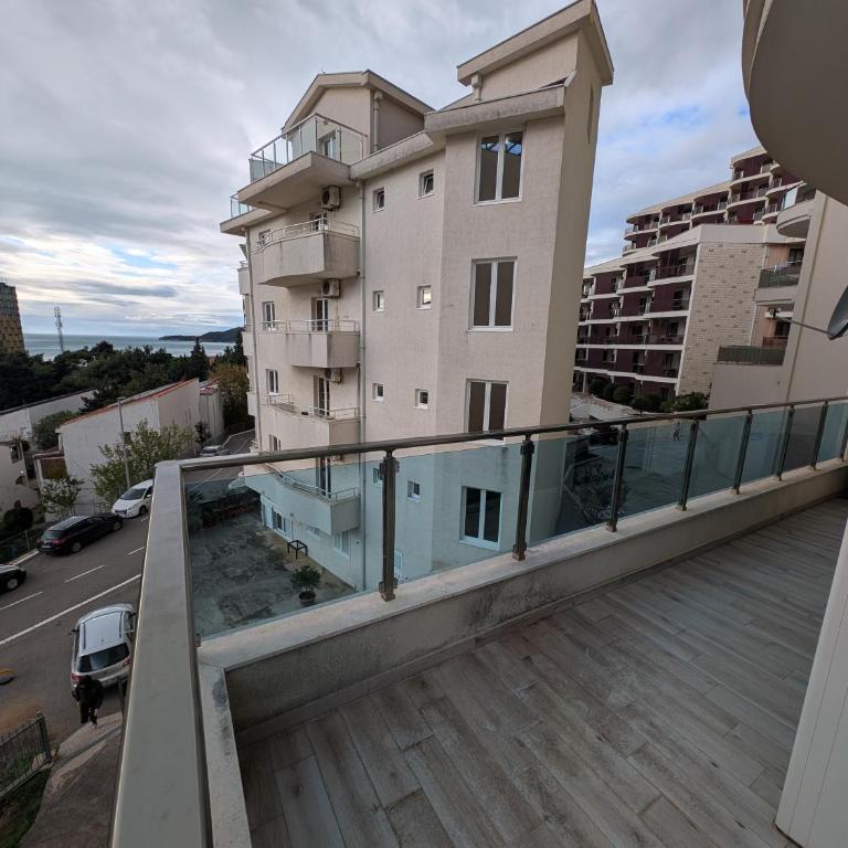 Seaview Apartment Bečići - Apartman sa 2 Spavaće Sobe - 2