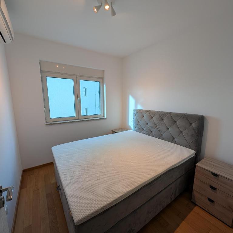 Seaview Apartment Bečići - Apartman sa 2 Spavaće Sobe - 18