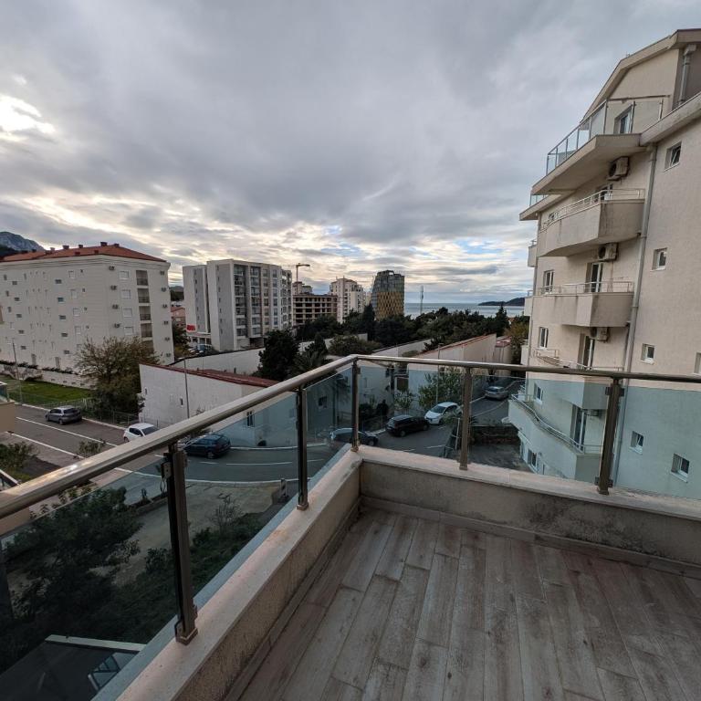 Seaview Apartment Bečići - Apartman sa 2 Spavaće Sobe - 19