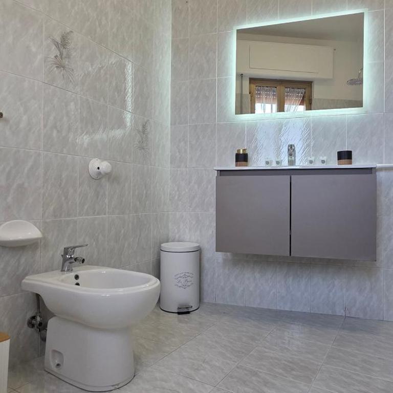 DANIEL SUPERIOR APARTMENTS - Tropea City Center - 250m from the Train Station - One-Bedroom Apartment with Sea View - 32