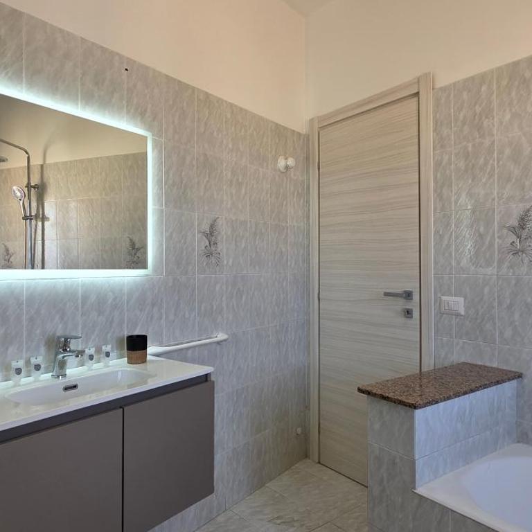 DANIEL SUPERIOR APARTMENTS - Tropea City Center - 250m from the Train Station - One-Bedroom Apartment with Sea View - 18