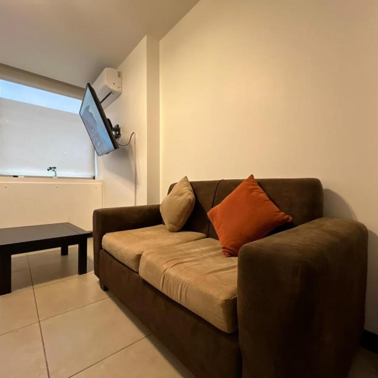 Family Suite with River View for 5 - One-Bedroom Apartment with River View - 33