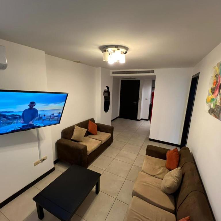 Family Suite with River View for 5 - One-Bedroom Apartment with River View - 15