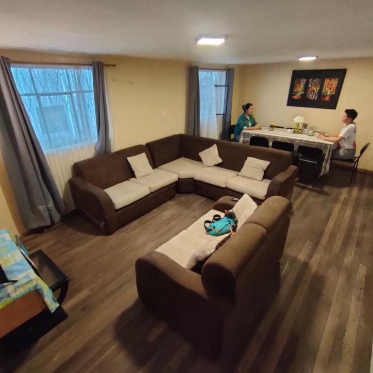 Amplio Departamento Familiar en Baños - Two-Bedroom Apartment - 1