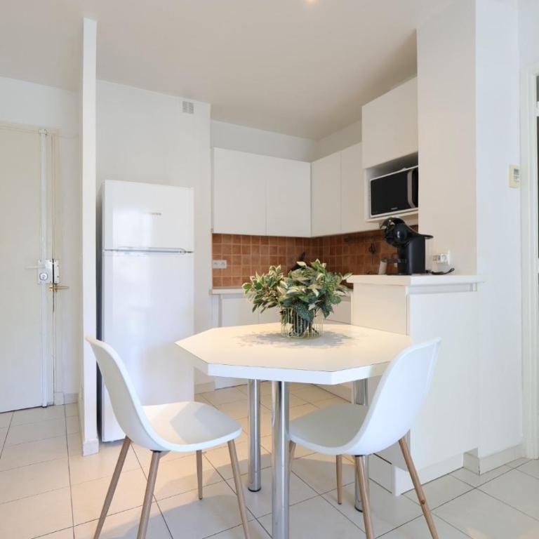 Le Dauphin - Apt 2 Prs - Clim - Vue mer - Appartement 1 Chambre - 4