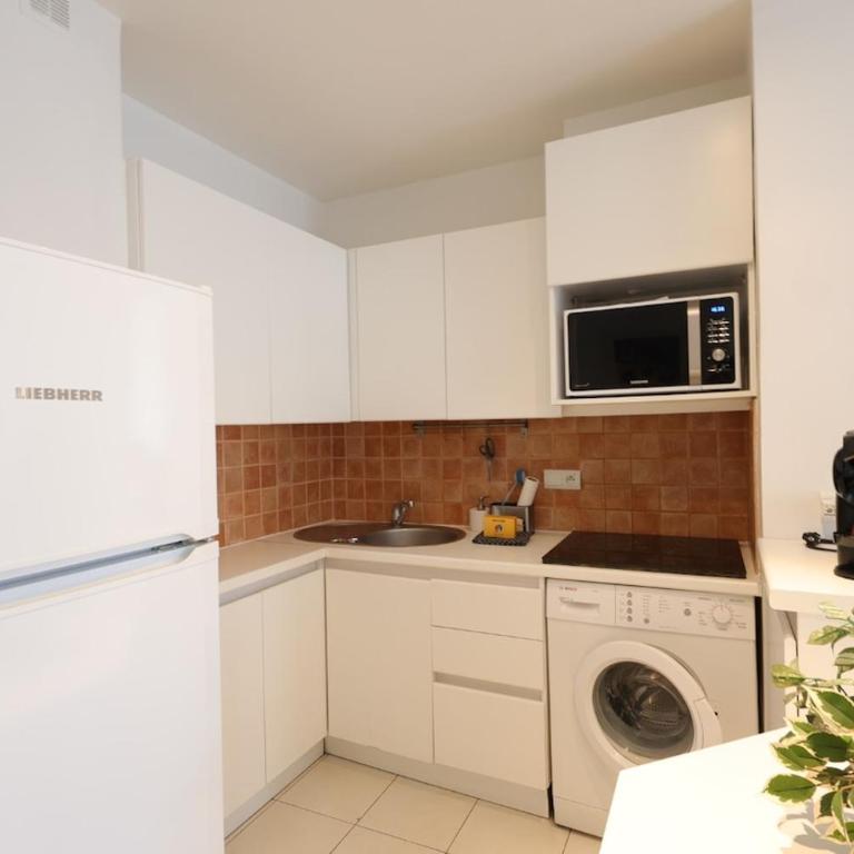 Le Dauphin - Apt 2 Prs - Clim - Vue mer - Appartement 1 Chambre - 11