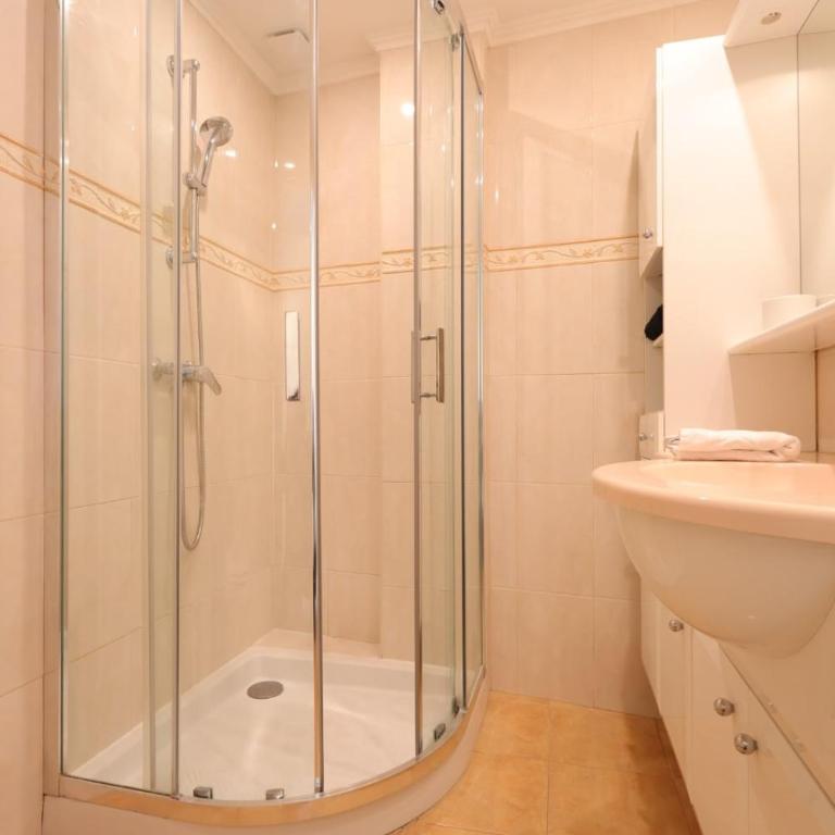 Le Dauphin - Apt 2 Prs - Clim - Vue mer - Appartement 1 Chambre - 14