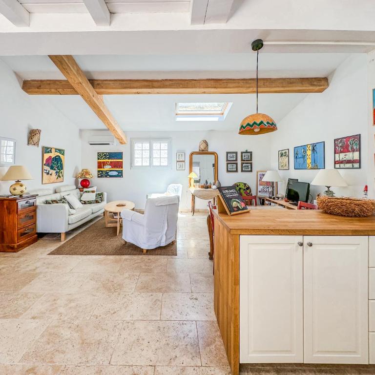 Joli mas - 4 personnes - piscine-terrain de boules - Appartement 2 Chambres - 23
