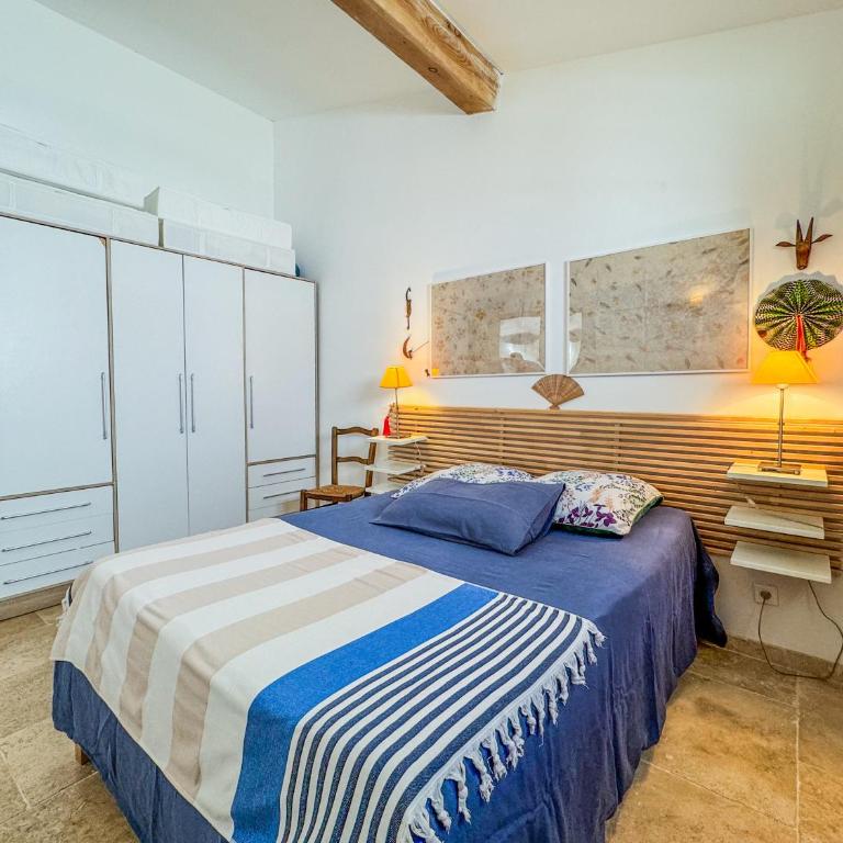 Joli mas - 4 personnes - piscine-terrain de boules - Appartement 2 Chambres - 7