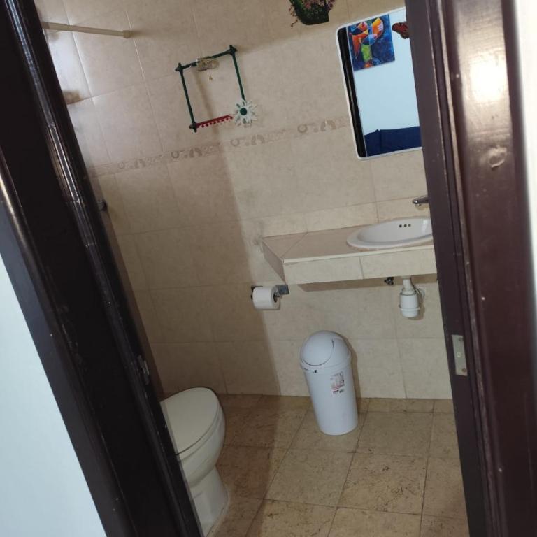 Hospedaje Familiar - Habitación Cuádruple con baño privado - 7