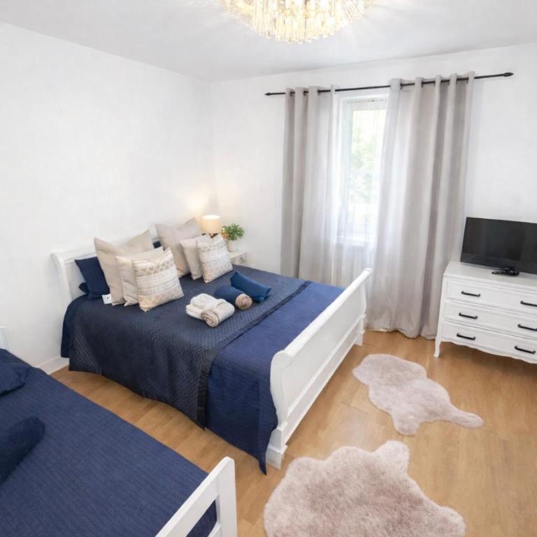 Aux pieds des montagnes - Chambre Triple – Vue sur Montagne - 1