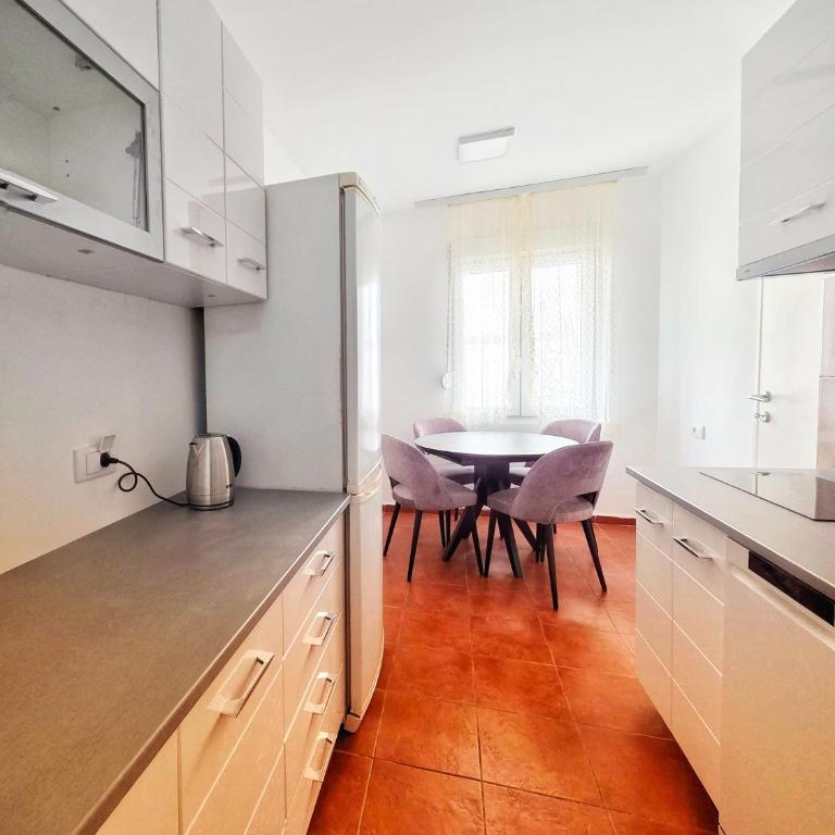 Apartment Maras - Two-Bedroom Apartment - 5