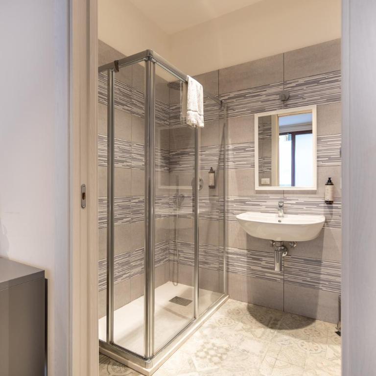 Suebi Central - Deluxe Rooms & Family Suites - Camera Familiare con Terrazza - 1