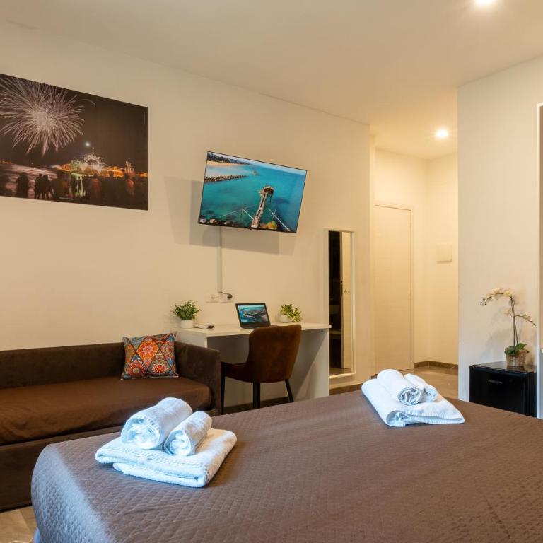 Suebi Central - Deluxe Rooms & Family Suites - Camera Familiare Deluxe - 6