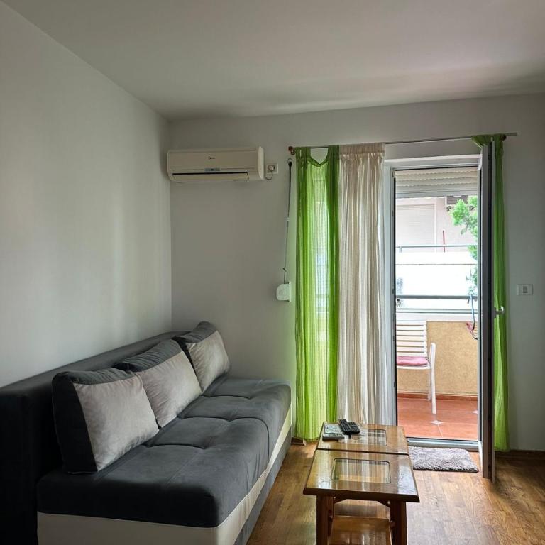 Apartman M&S - One-Bedroom Apartment - 2
