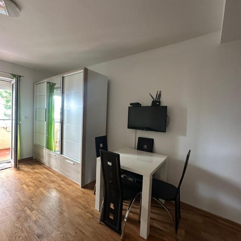 Apartman M&S - One-Bedroom Apartment - 10