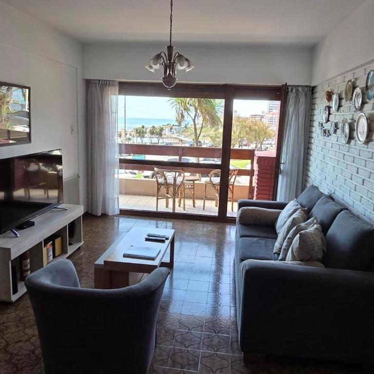 Balcón a Varesse - Two-Bedroom Apartment - 13
