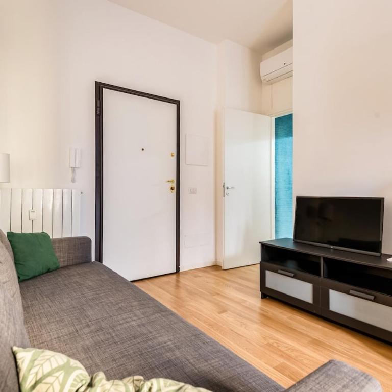Bright Apartment-Linate 10'- Duomo 10 min - Appartamento con 1 Camera da Letto - 1