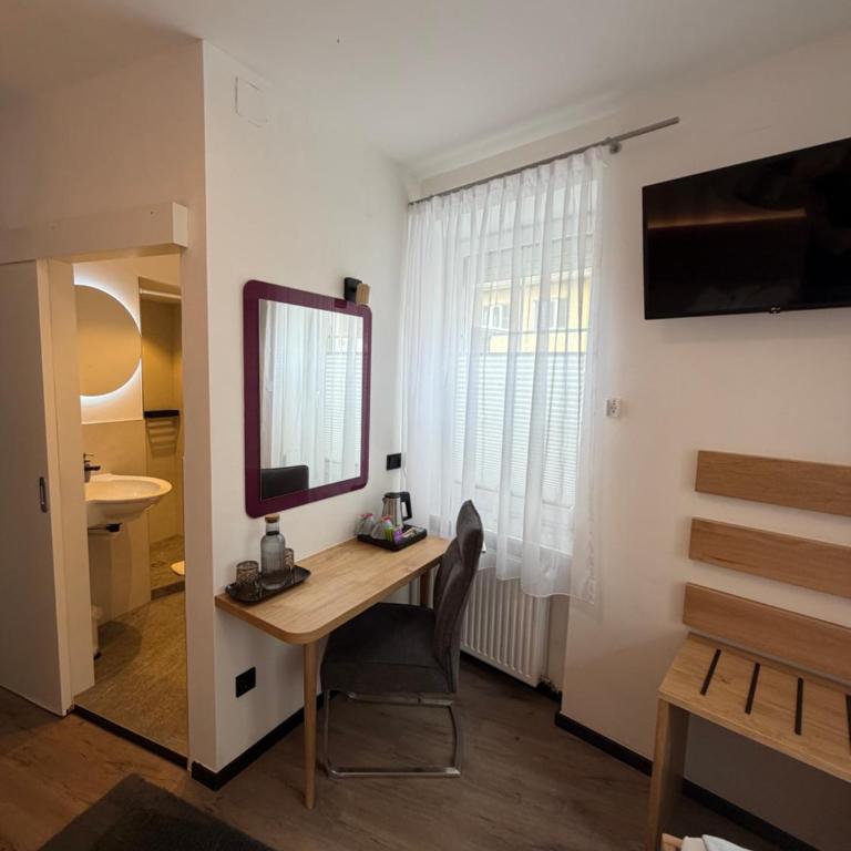 AMADEA - Cityhotel Salzburg - Economy Zweibettzimmer - 4